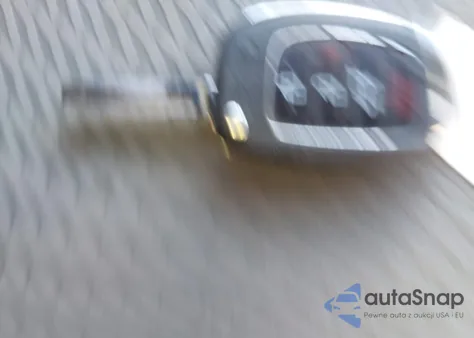 2017 Hyundai Santa Fe Se z USA, uszkodzony, nr VIN KM8SMDHF2HU236582